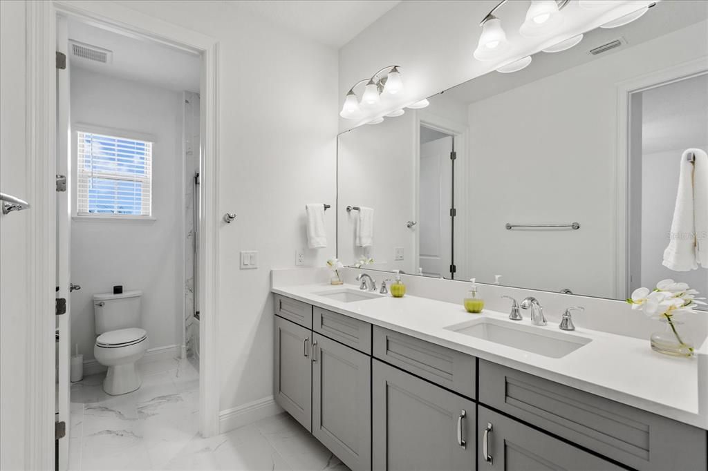 待售: $1,150,000 (5 贝兹, 4 浴室, 3917 平方英尺)