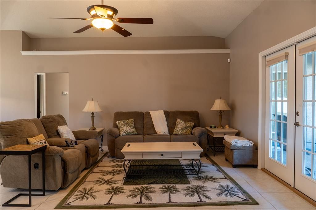 For Sale: $384,900 (3 beds, 2 baths, 1620 Square Feet)