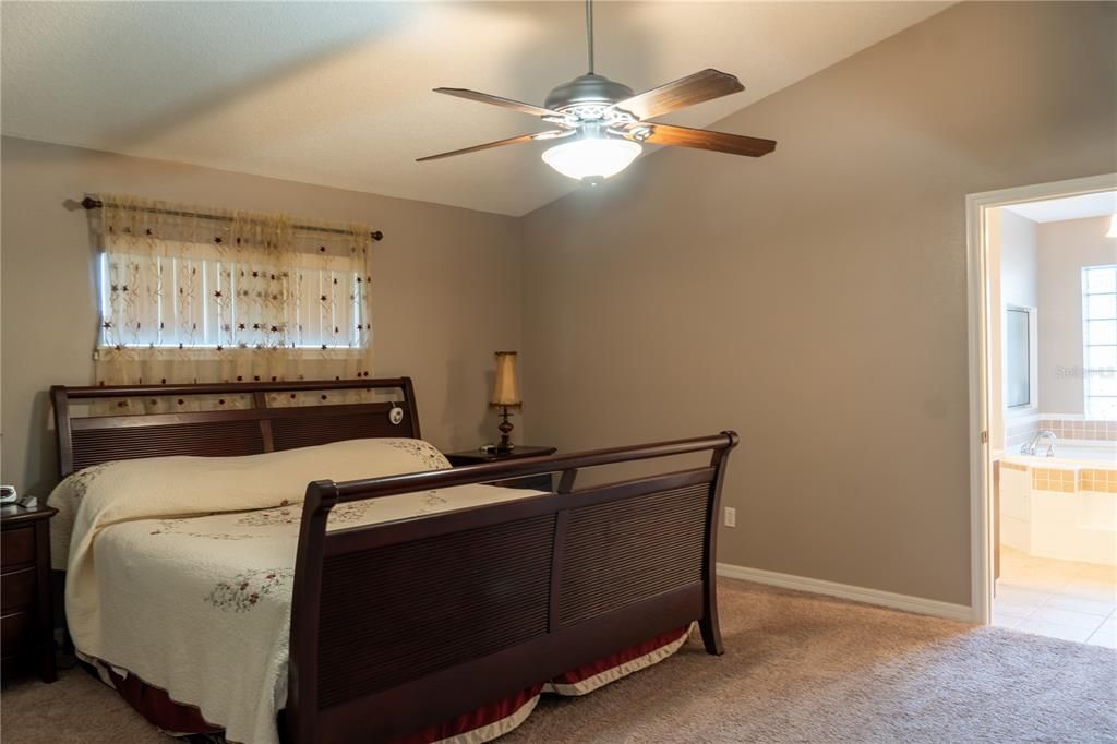 For Sale: $384,900 (3 beds, 2 baths, 1620 Square Feet)