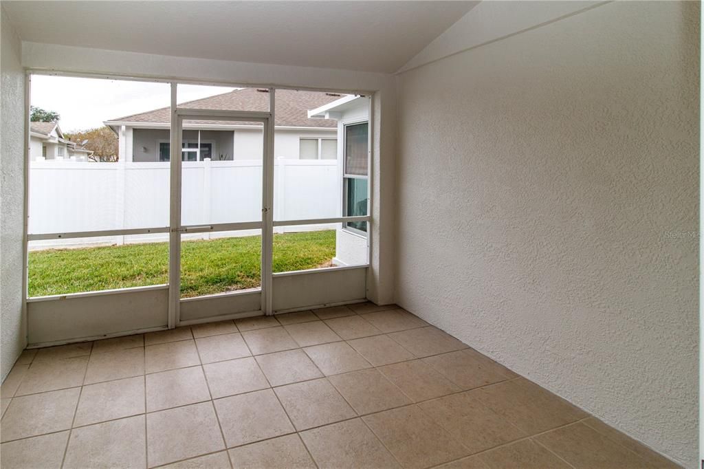 For Sale: $337,000 (2 beds, 2 baths, 1726 Square Feet)
