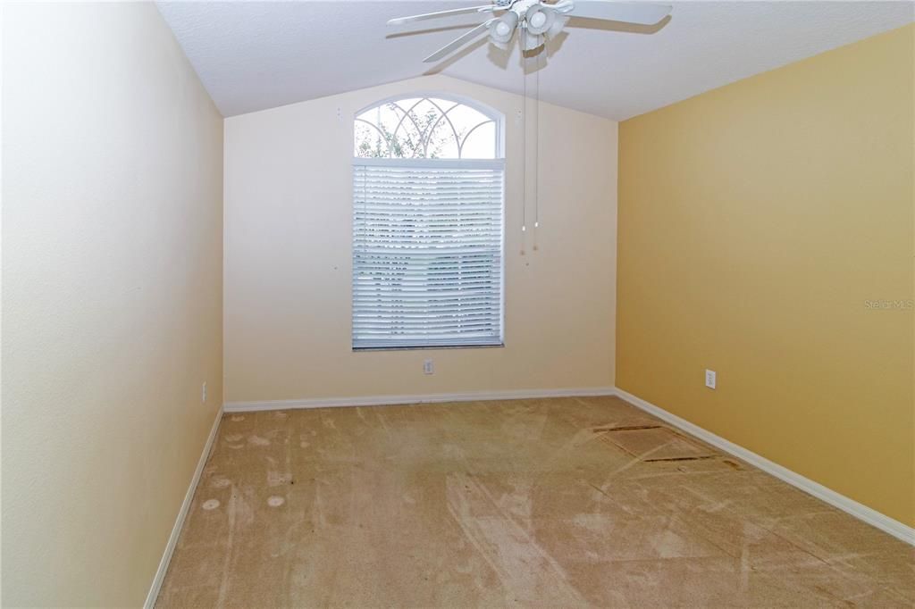 For Sale: $337,000 (2 beds, 2 baths, 1726 Square Feet)