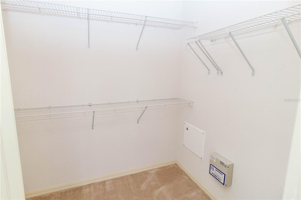 For Sale: $337,000 (2 beds, 2 baths, 1726 Square Feet)