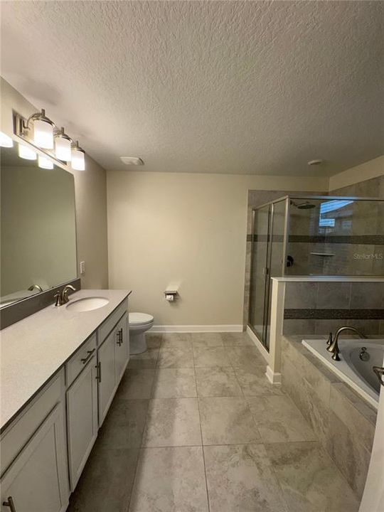 出租: $2,700 (3 贝兹, 2 浴室, 2239 平方英尺)