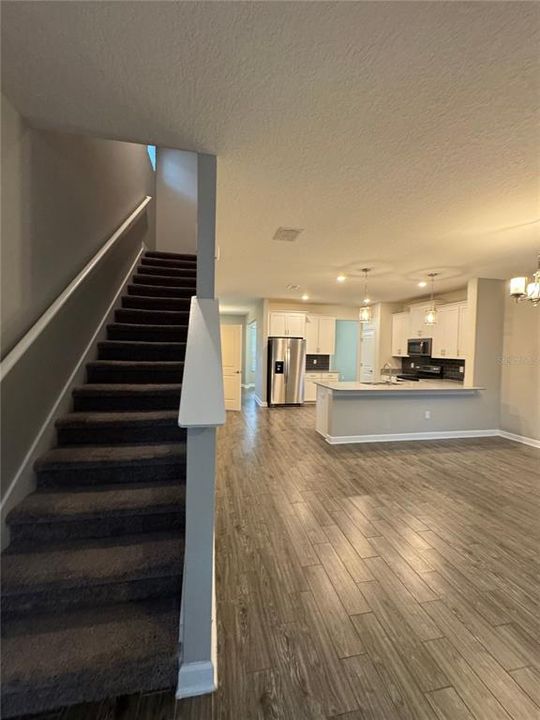 出租: $2,700 (3 贝兹, 2 浴室, 2239 平方英尺)