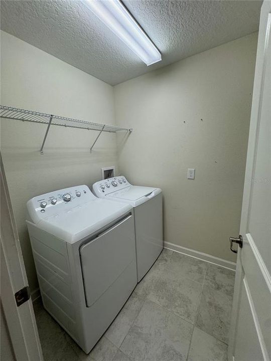 出租: $2,700 (3 贝兹, 2 浴室, 2239 平方英尺)