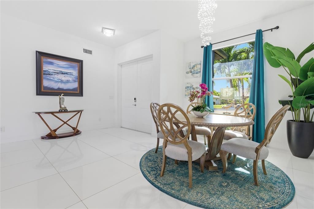 For Sale: $510,000 (3 beds, 2 baths, 1734 Square Feet)