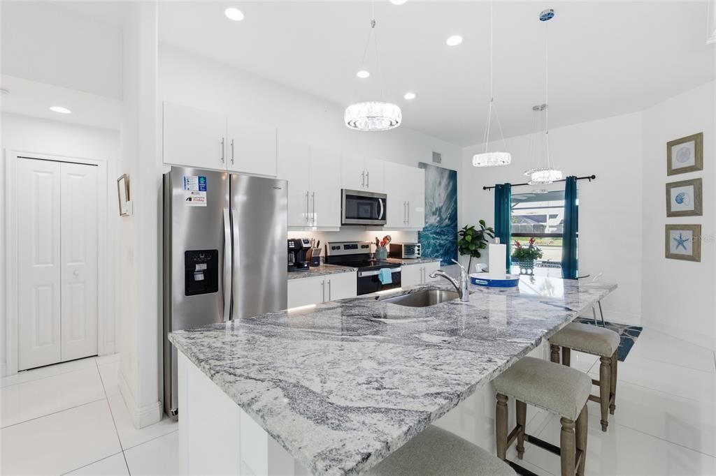 For Sale: $510,000 (3 beds, 2 baths, 1734 Square Feet)