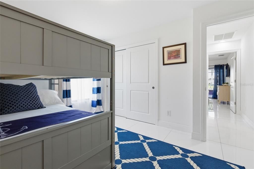 For Sale: $510,000 (3 beds, 2 baths, 1734 Square Feet)