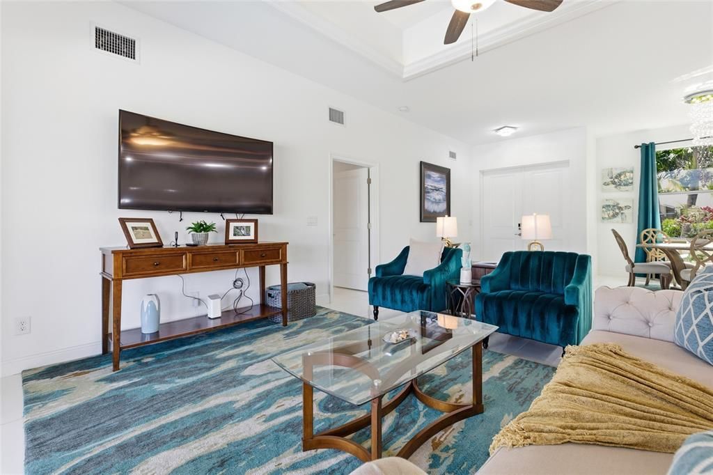 For Sale: $510,000 (3 beds, 2 baths, 1734 Square Feet)