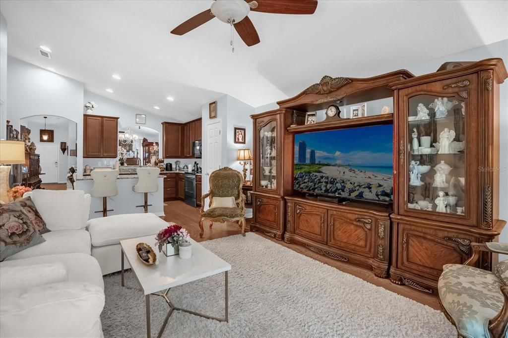 For Sale: $540,000 (4 beds, 2 baths, 1975 Square Feet)