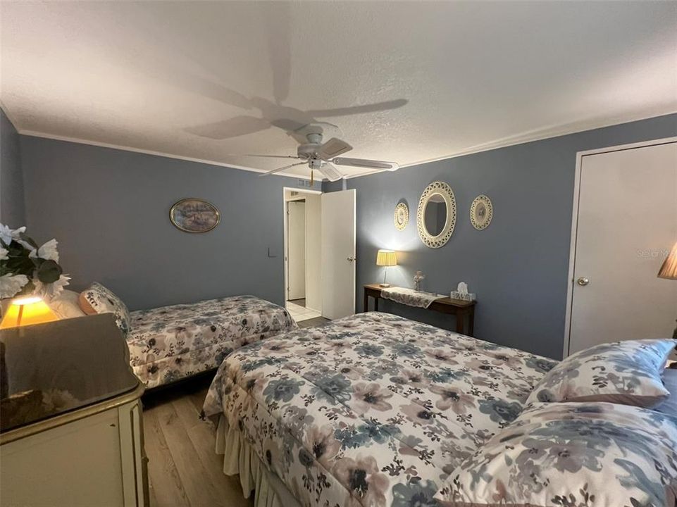 For Sale: $152,500 (2 beds, 2 baths, 1219 Square Feet)