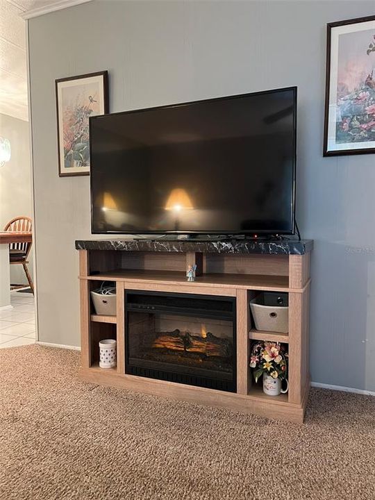 For Sale: $152,500 (2 beds, 2 baths, 1219 Square Feet)