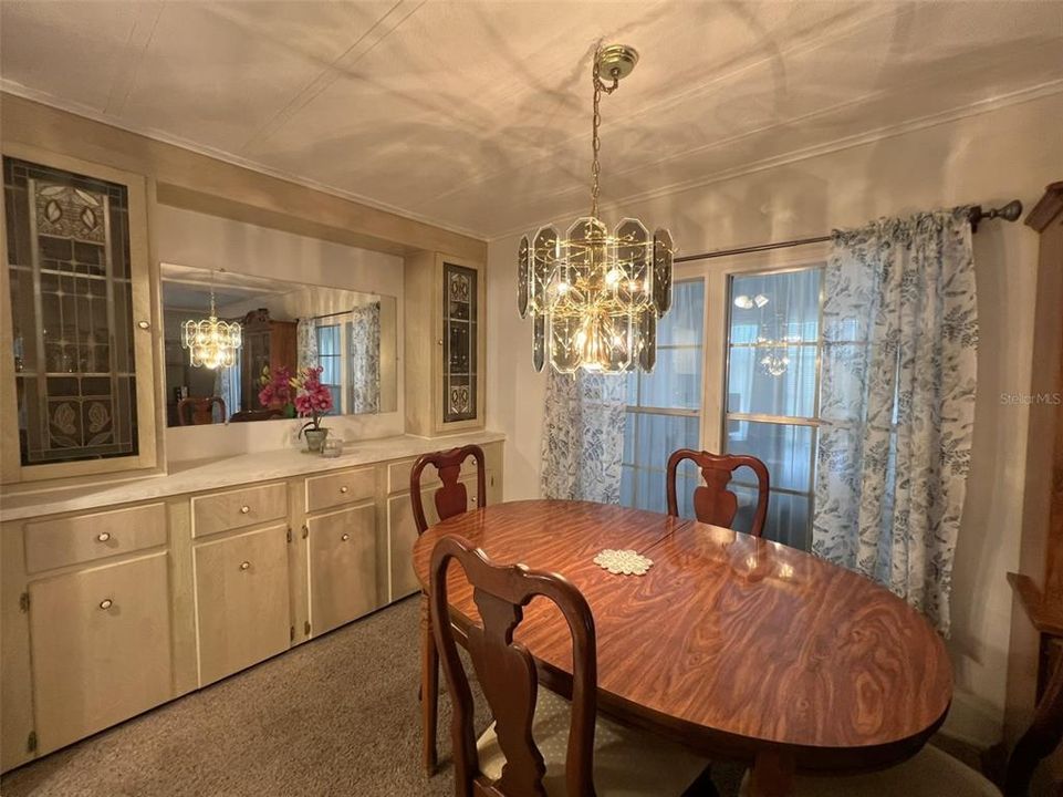 For Sale: $152,500 (2 beds, 2 baths, 1219 Square Feet)