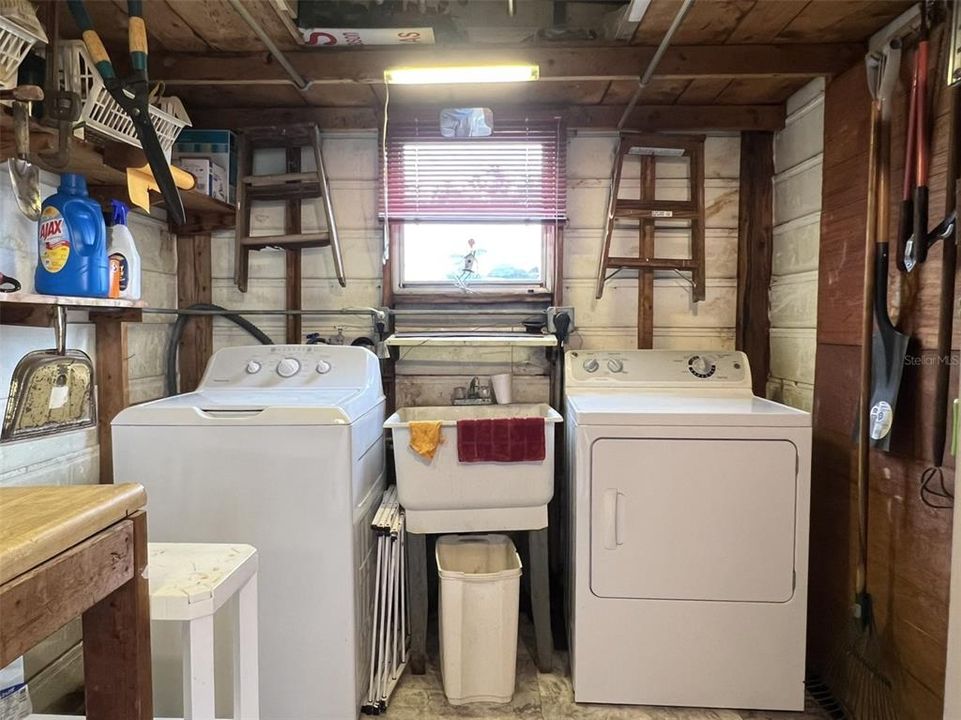 For Sale: $152,500 (2 beds, 2 baths, 1219 Square Feet)