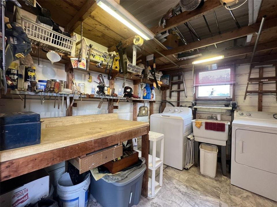 For Sale: $152,500 (2 beds, 2 baths, 1219 Square Feet)