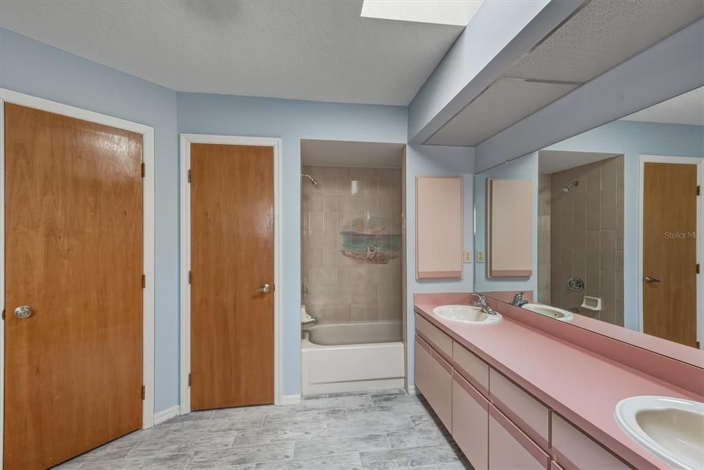 待售: $497,000 (3 贝兹, 2 浴室, 2115 平方英尺)