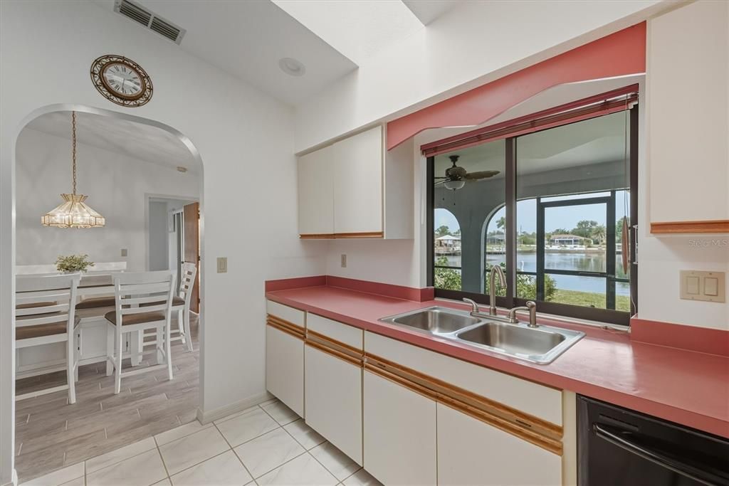 待售: $497,000 (3 贝兹, 2 浴室, 2115 平方英尺)