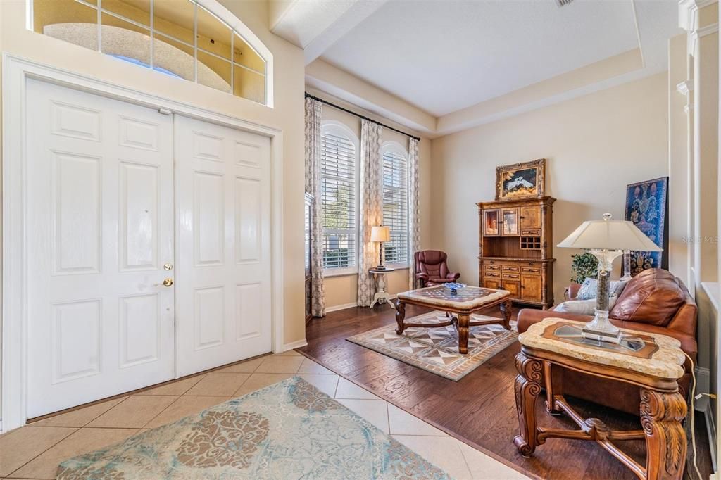 合同活跃: $590,000 (3 贝兹, 3 浴室, 2967 平方英尺)