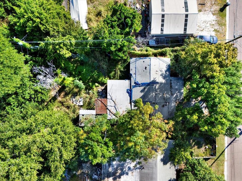 For Sale: $165,000 (2 beds, 1 baths, 672 Square Feet)