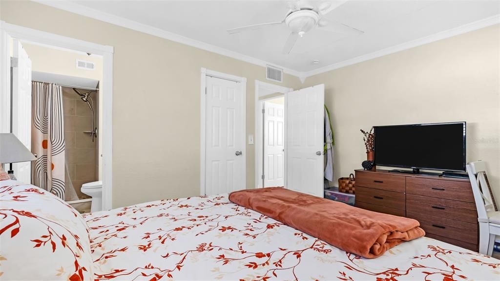 待售: $625,000 (3 贝兹, 2 浴室, 1720 平方英尺)