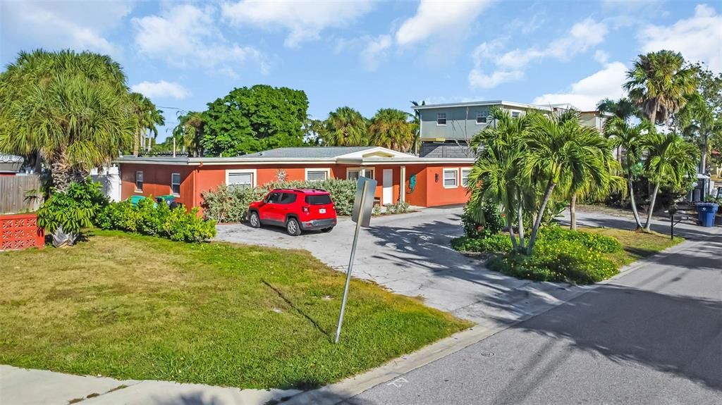 待售: $625,000 (3 贝兹, 2 浴室, 1720 平方英尺)