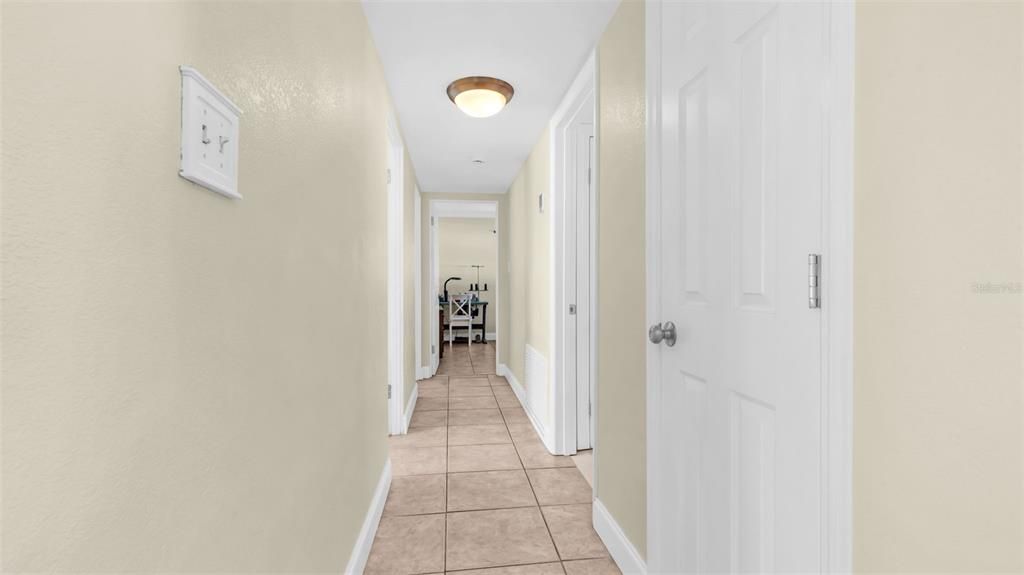 待售: $625,000 (3 贝兹, 2 浴室, 1720 平方英尺)