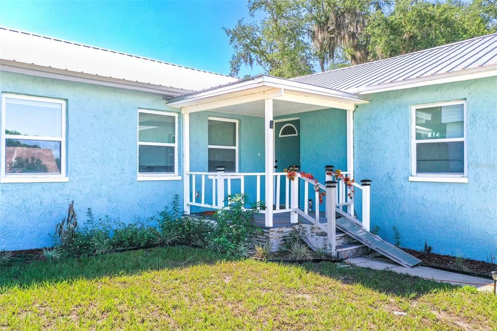 For Sale: $279,000 (3 beds, 2 baths, 1175 Square Feet)