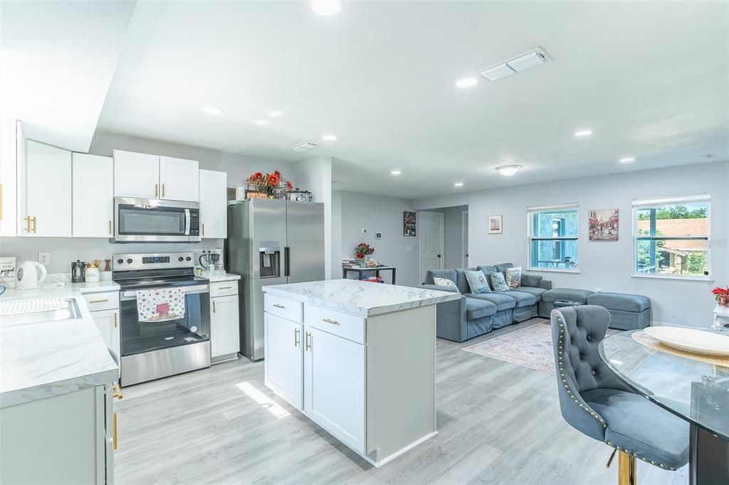 For Sale: $279,000 (3 beds, 2 baths, 1175 Square Feet)