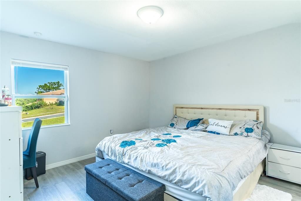 For Sale: $279,000 (3 beds, 2 baths, 1175 Square Feet)