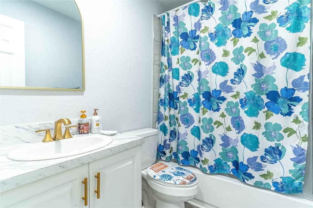 For Sale: $279,000 (3 beds, 2 baths, 1175 Square Feet)