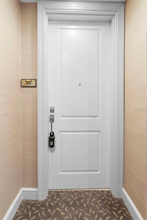 For Sale: $319,000 (1 beds, 1 baths, 992 Square Feet)