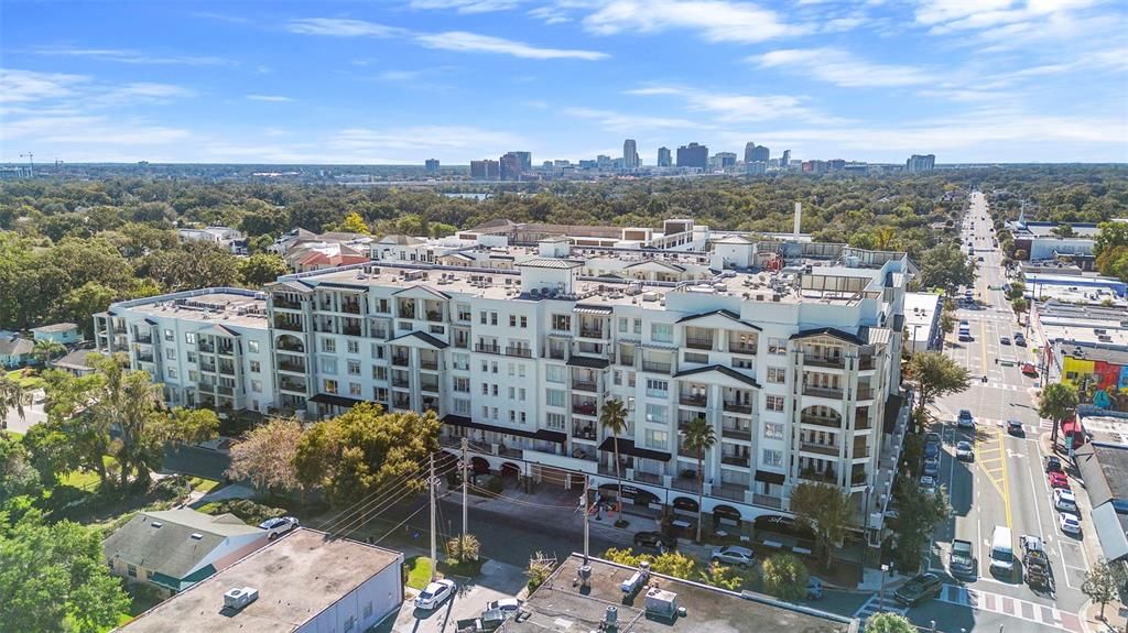 For Sale: $319,000 (1 beds, 1 baths, 992 Square Feet)