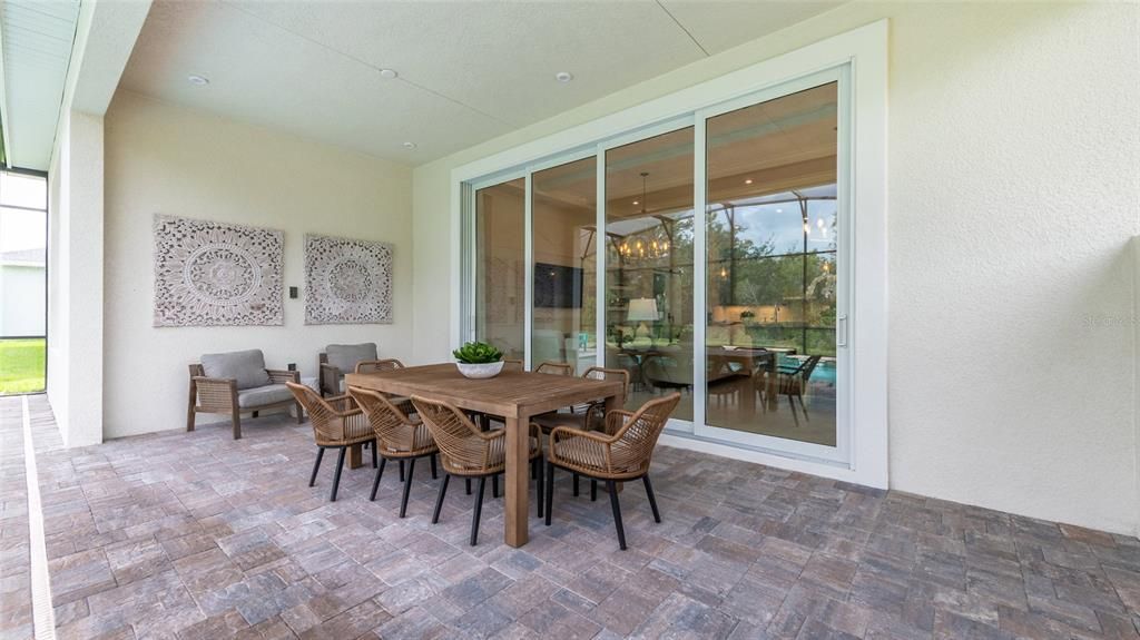 En Venta: $432,990 (2 camas, 2 baños, 1968 Pies cuadrados)