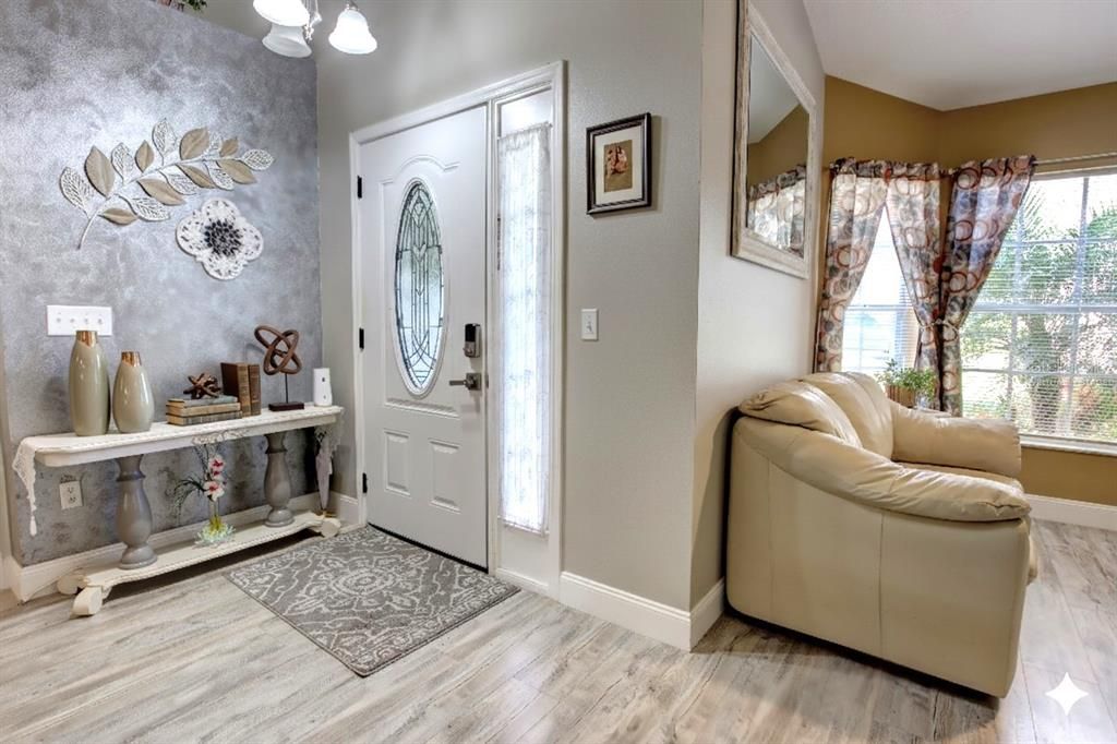 For Sale: $359,900 (3 beds, 2 baths, 1500 Square Feet)