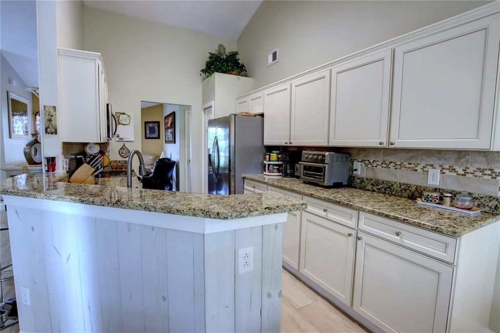 For Sale: $359,900 (3 beds, 2 baths, 1500 Square Feet)