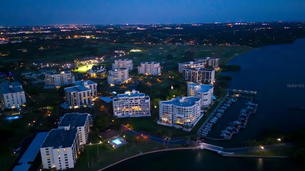 En Venta: $999,000 (2 camas, 2 baños, 1660 Pies cuadrados)