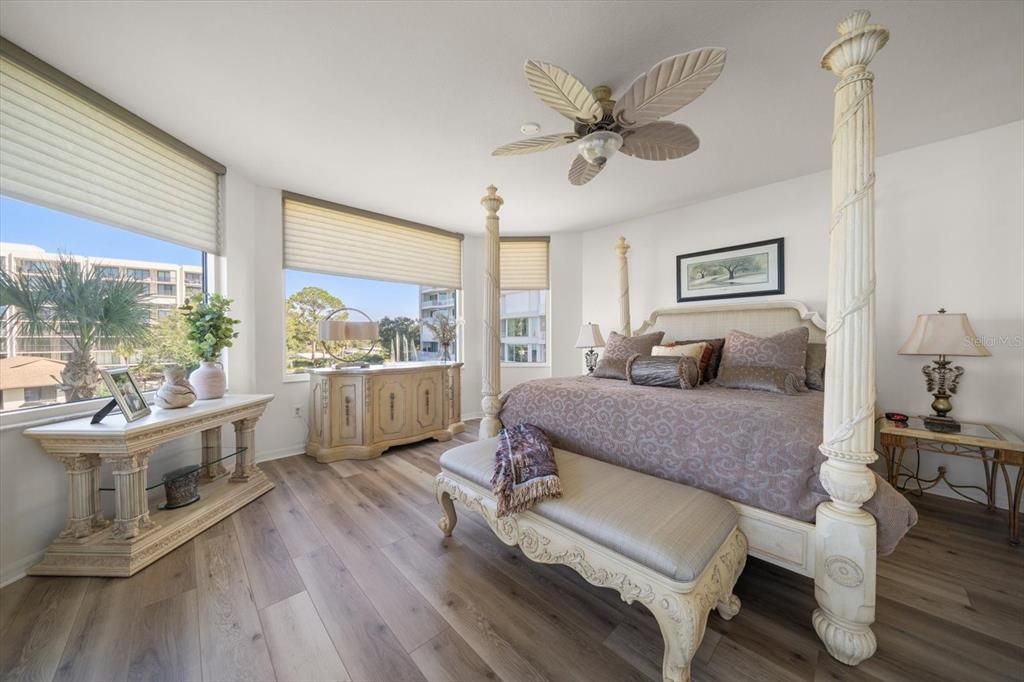 En Venta: $999,000 (2 camas, 2 baños, 1660 Pies cuadrados)