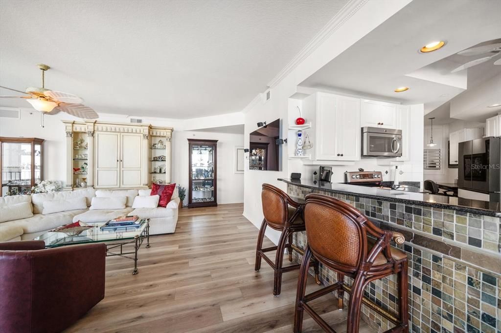 En Venta: $999,000 (2 camas, 2 baños, 1660 Pies cuadrados)