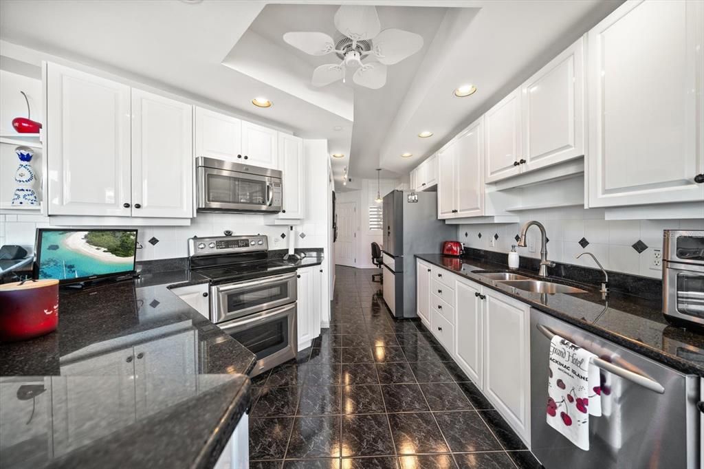 En Venta: $999,000 (2 camas, 2 baños, 1660 Pies cuadrados)