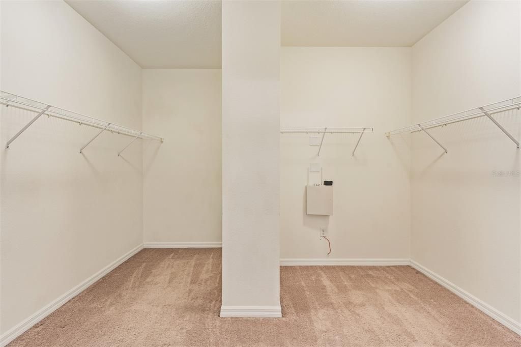 En Venta: $450,000 (3 camas, 2 baños, 2046 Pies cuadrados)