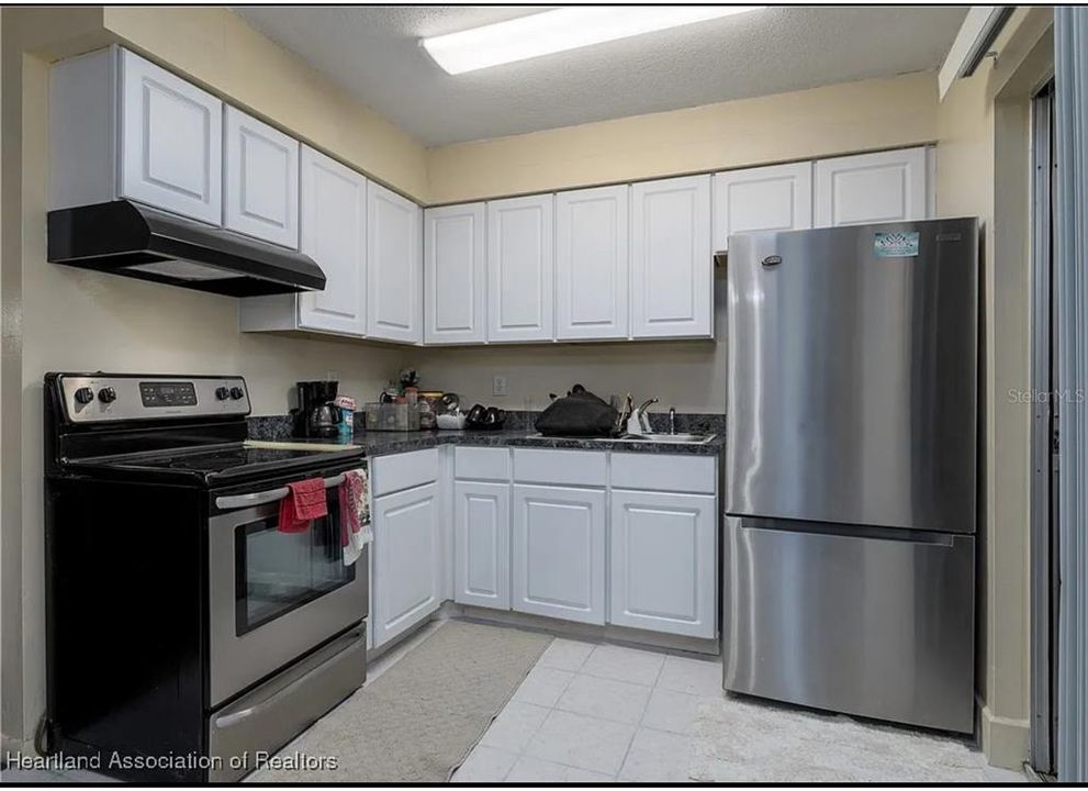 En Venta: $219,000 (3 camas, 2 baños, 1305 Pies cuadrados)