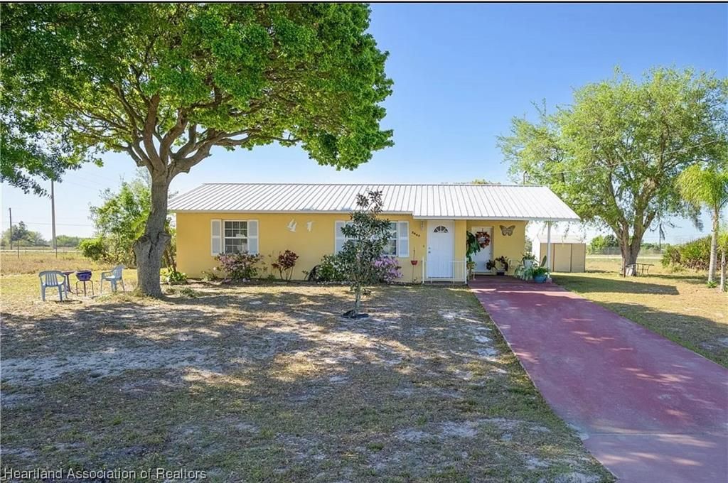 En Venta: $219,000 (3 camas, 2 baños, 1305 Pies cuadrados)