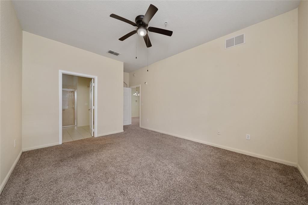 For Rent: $1,695 (3 beds, 2 baths, 1433 Square Feet)