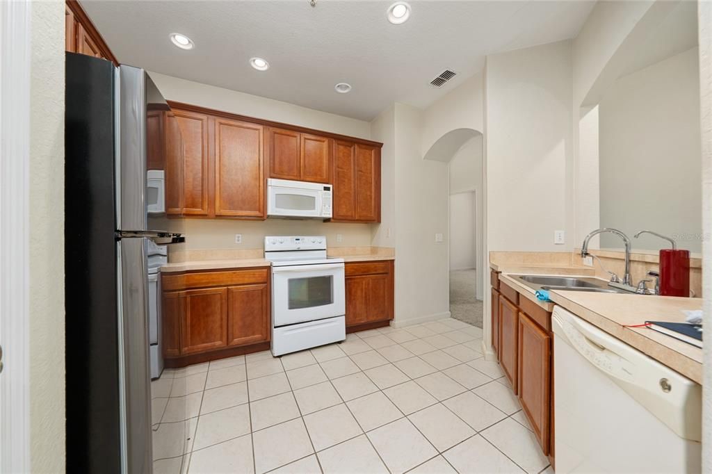 For Rent: $1,695 (3 beds, 2 baths, 1433 Square Feet)