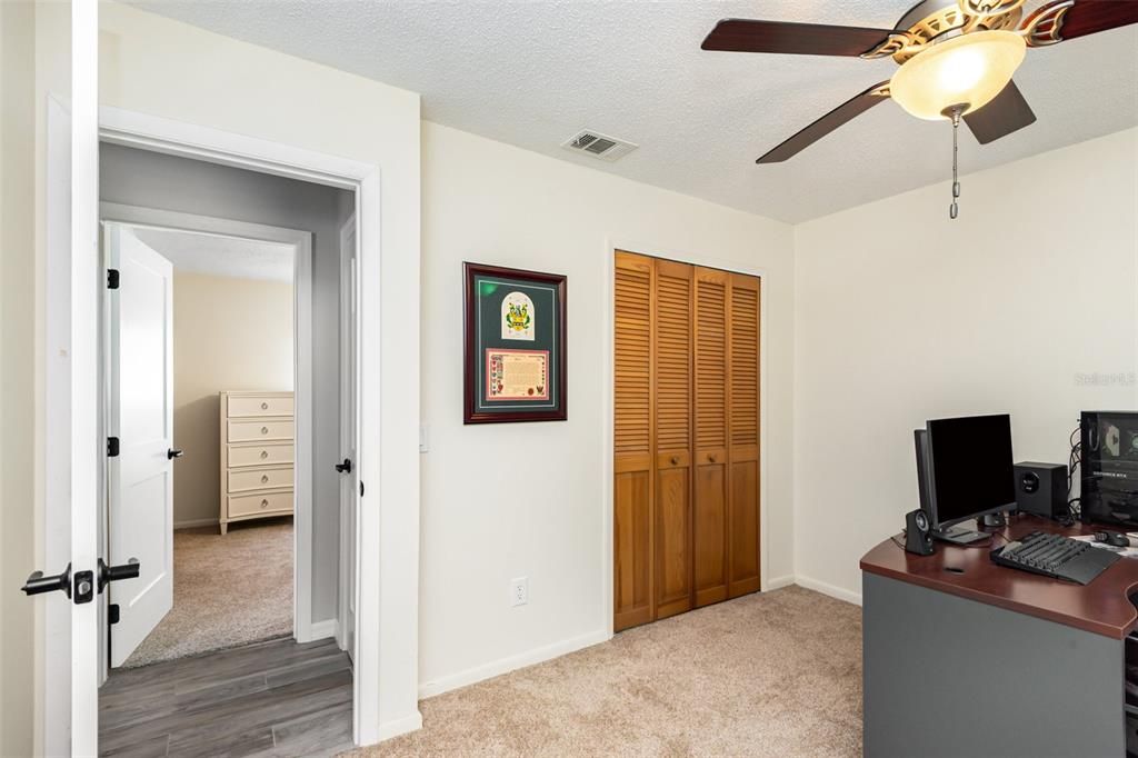 Active With Contract: $290,000 (3 beds, 2 baths, 1298 Square Feet)