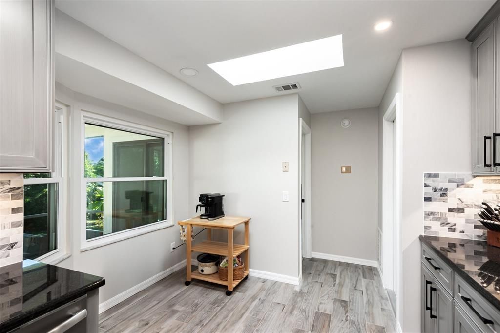 Active With Contract: $290,000 (3 beds, 2 baths, 1298 Square Feet)