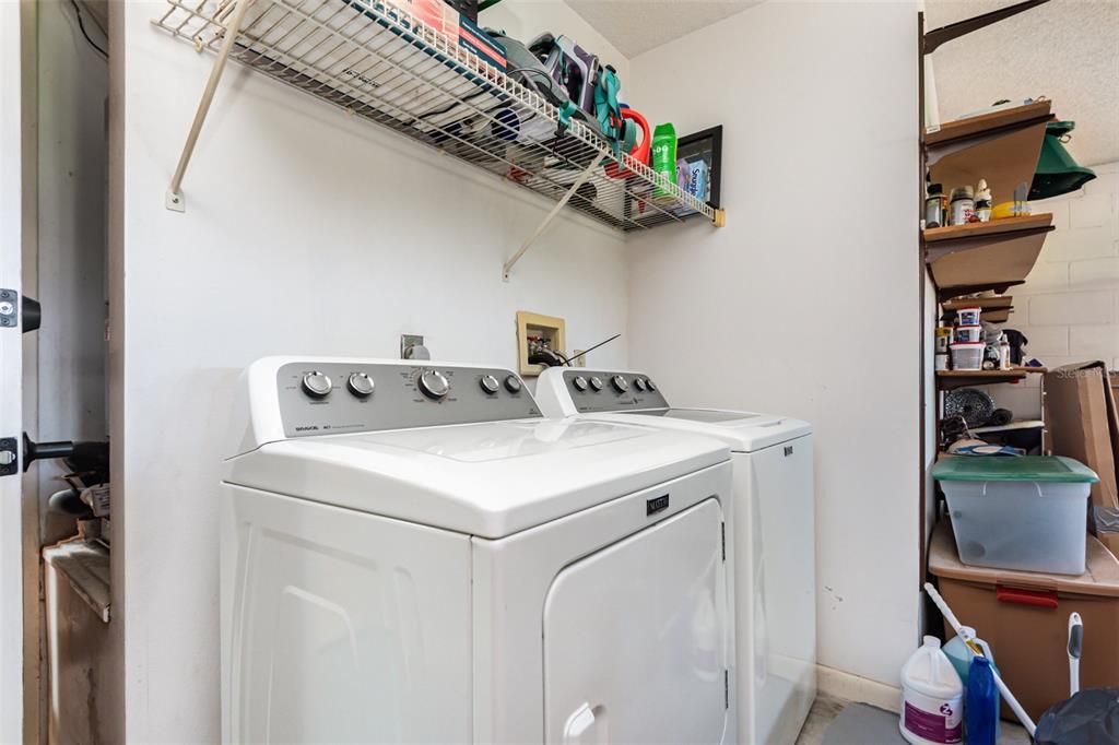 Active With Contract: $290,000 (3 beds, 2 baths, 1298 Square Feet)