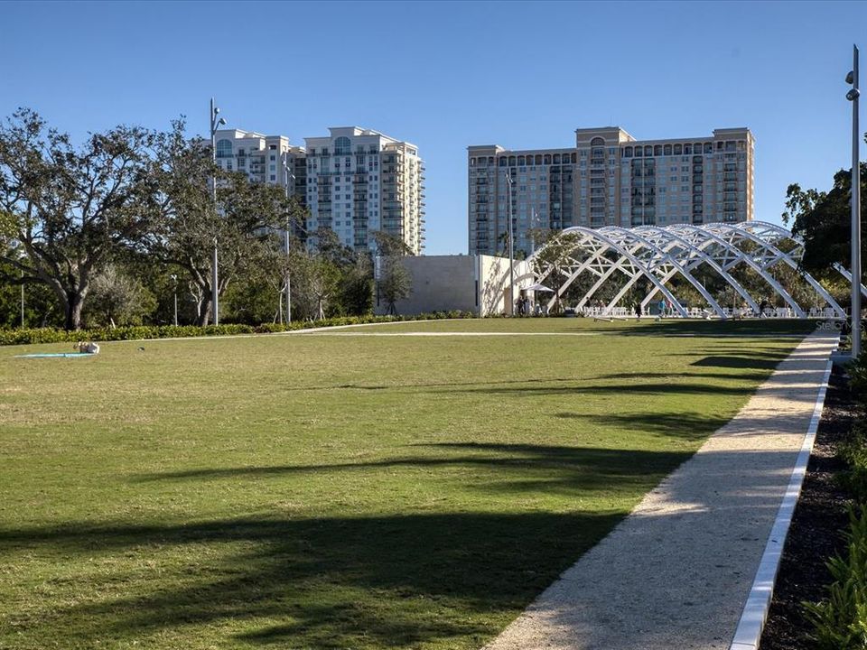 For Sale: $1,385,000 (2 beds, 2 baths, 1729 Square Feet)