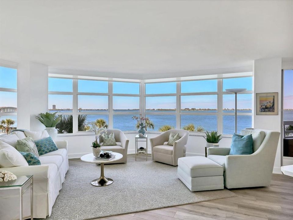 For Sale: $1,385,000 (2 beds, 2 baths, 1729 Square Feet)