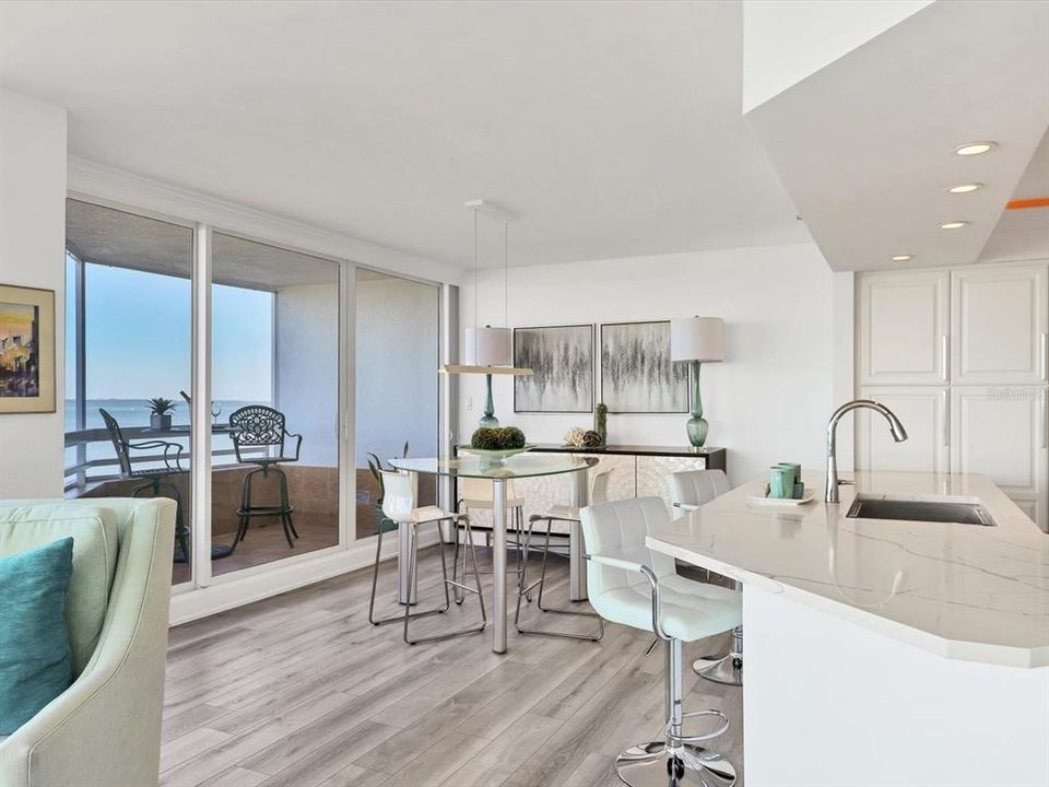 For Sale: $1,385,000 (2 beds, 2 baths, 1729 Square Feet)